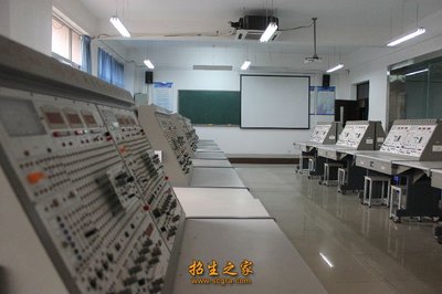 電子技術(shù)應(yīng)用專業(yè)